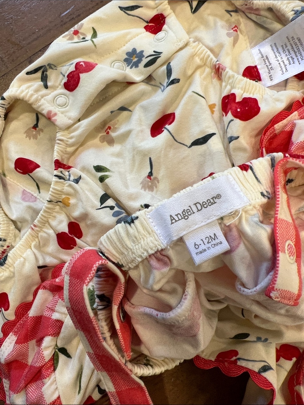 Angel dear bamboo cherry flower bubble romper 6-12 months plaid ruffles - Picture 6 of 6